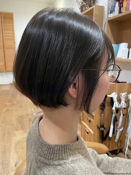 フラッタ(flata) ネイビーブルー系カラー/オフィスでも◎