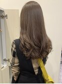 カーキベージュ 髪質改善◎ツヤ感セミロング