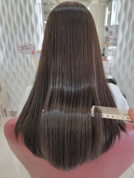 クオリス 赤塚店(QUALIS) 20代30代40代/髪質改善/縮毛矯正/艶感ストレート