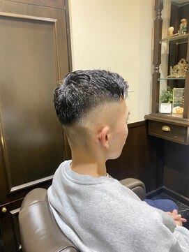 ヒロギンザバーバーショップ 神楽坂店(HIRO GINZA BARBER SHOP) ハイスキンフェード濡れパン