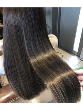 ロアナミドリノ(LOANA MIDORINO) オリジナル縮毛矯正♪