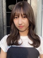 カムジーヘッドカミノウラ(COMEGHEAD KAMINOURA)&nbsp;ミルクティーベージュダブルカラーケアブリーチ顔まわりレイヤー