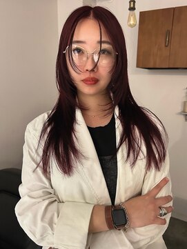 ルーム(Loom.) シャギーレイヤー　ワインレッドカラー　ブリーチなし