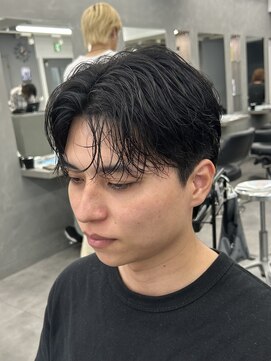 オーバルバイアピッシュ(OVARL by apish) メンズカット/韓国ヘア/メンズパーマ/ニュアンスパーマ/原宿