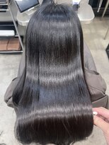 ジーナ 池袋(Zina)&nbsp;パープルブラック/暗髪/暗染/黒髪/トリートメント/池袋美容院