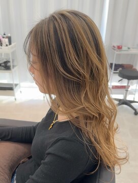 ソソ(soso.) ミディアムヘア/デザインカラー/フェイスフレーミング/木更津