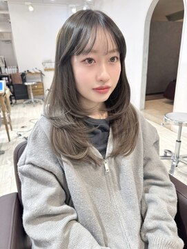 レイラバイアフロート 吉祥寺(Lila by afloat) サイドバング/おくれ毛カット/レイヤーカット/オリーブベージュ