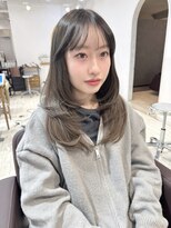 レイラバイアフロート 吉祥寺(Lila by afloat) サイドバング/おくれ毛カット/レイヤーカット/オリーブベージュ