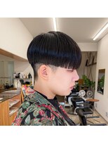 ネオ ディスカス(Neo Discus) 【モードに決める】重めライン×高めフェードの洗練マッシュ