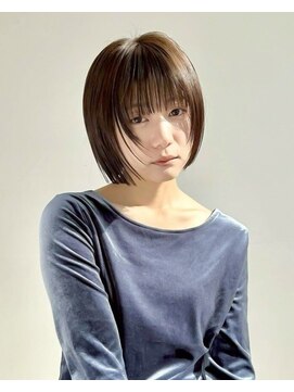 シーン バイ ラッド(SCENE by RAD) レイヤーで魅せる上品なショートボブヘア小顔盛り顔まわりカット