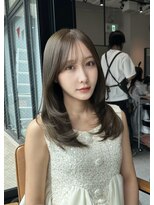 アリーズ(ALLYS)&nbsp;今年も大人気ミディアムレイヤー♪(冨田)