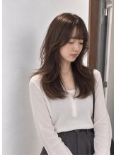 エディト(edito)&nbsp;レイヤースタイルでラフなセットで簡単に決まるヘアに＊