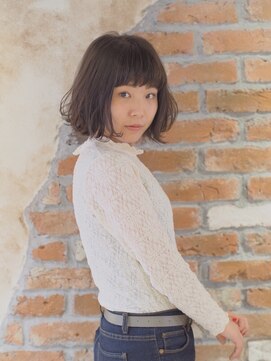 イロ(Ilo) ワンレングスボブ