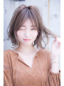 テイラー(Taylor) [Taylor]オフェロボブ×ミントベージュ