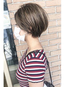 サロンドミルク 溝の口店(salon de MiLK) 脱白髪染めハイライトショート