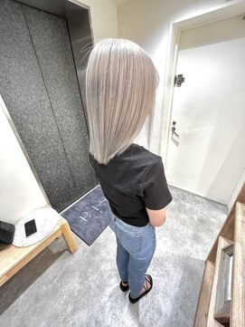 シア(sia) ホワイトグレー