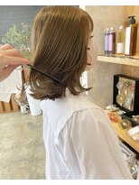 ニド(2do)&nbsp;切りっぱなしロブ&ピスタチオカラー