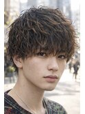 ツイストスパイラルパーマ　ベージュマッシュ