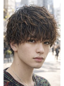 ロア(Roa.) ツイストスパイラルパーマ　ベージュマッシュ