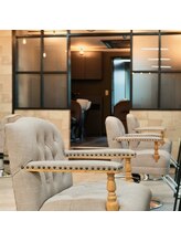 Q. サロンへのアクセスを教えてください。