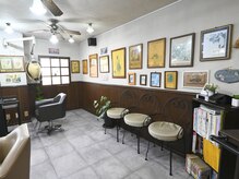 K'S美容室の雰囲気（オールドアメリカンな落ち着いた雰囲気）