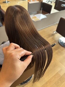 ロッカ(ROCCA) 【髪質改善】大人女性の美髪ストレート