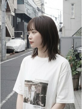キビト(kibito) ミディアムレイヤーカットミディアムハッシュカット新宿若松河田