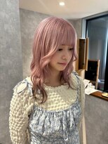 ルル(Lulu) ミディアムスタイルペールピンクカラー