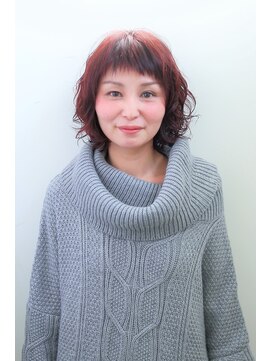フェリチタ ひばりヶ丘(FELICITA) 温感カラーのショートバングスタイル