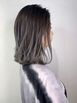 ホワイト 札幌大通店(WHITE)&nbsp;グレーバレイヤージュ