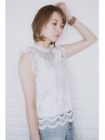 ノイン(noine)&nbsp;メイク直しならぬ、ヘア直しだって必要。