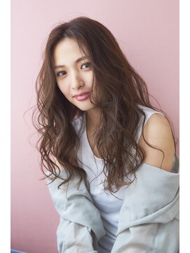 フィガロ ウメダ(FIGARO UMEDA) 【figaro】無造作カール ロング フェザーロング