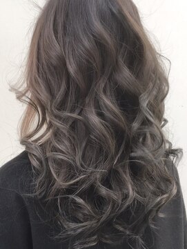 ラックスビーハカタ 福岡博多バスターミナル店(LUXBE HAKATA) グレージュ巻き髪風パーマ【LUXBE HAKATA】