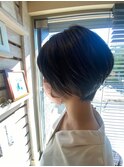 大人ノーブルひし型ショートボブ黒髪暗髪骨格小顔サイド流し