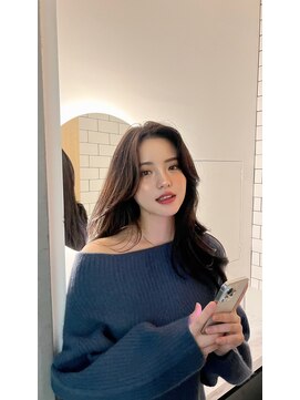 ラル 立川(lar) 暗髪大人レイヤー_グレーベージュレイヤーロング黒髪