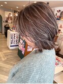 ホワイトカラー×ハイライト