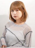 ミニウルフ くびれヘア ホワイトベージュ