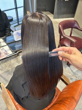 インス(ensue) 30代40代大人可愛い髪質改善カラーラベンダーグレージュ透明感