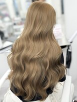 アマトウキョウスマートサロン(AMA TOKYO×Smart Salon)&nbsp;ヘーゼルベージュ　ブリーチなし　レイヤーカット　海外風