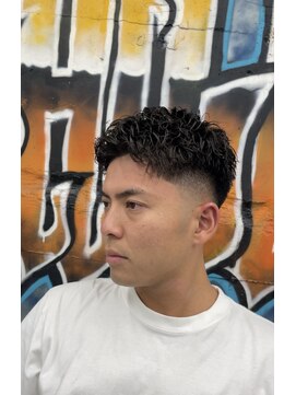 チルチェア 渋谷店(CHILL CHAIR) カット＋ツイストピンパーマ