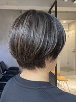 エリマ 調布(elima)&nbsp;レディースショートボブハイライトミルクティーベージュカラー