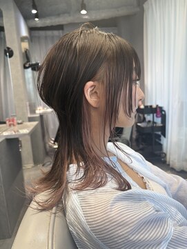 リラス 博多(rilas) ウルフカット/レイヤーカット/シャギーウルフ/中性ウルフ