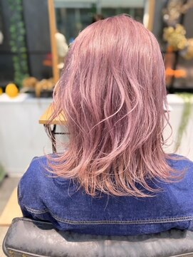 ノチ(Noci) 【志治幸佳】レイヤーボブ×ホワイトピンク