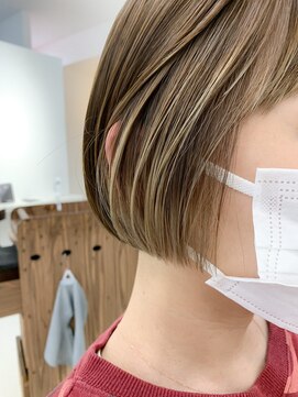 ヒュー(HUE) スケスケ。透明感ありすぎでしょ。