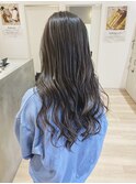 グレージュカラー×ハイライト×リバースカール