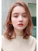 大人可愛いミディアムレイヤーとパーマをかけて