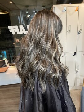 ラフ(LAFF) #イメチェン#ハッシュカット#レッドブラウン#似合わせカット