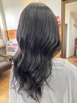 フリー(Free) 大人可愛い艶々さらさらロングヘアー