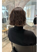 ビーヒアナウ N゜03 金沢駅西店(BE HERE NOW) perm × mini bob
