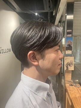 ザウィロー 神保町店(The WILLOW) センターパート【メンズサロンThe WILLOW神保町店】